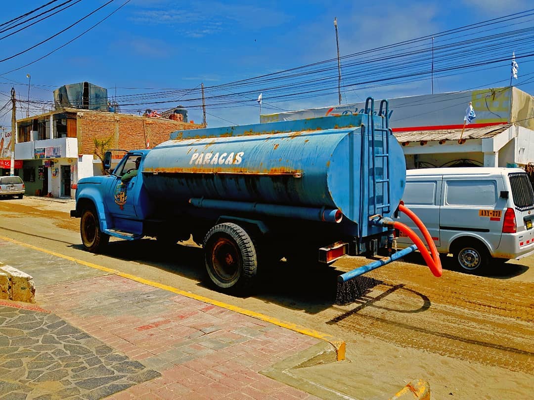 Picture in Paracas